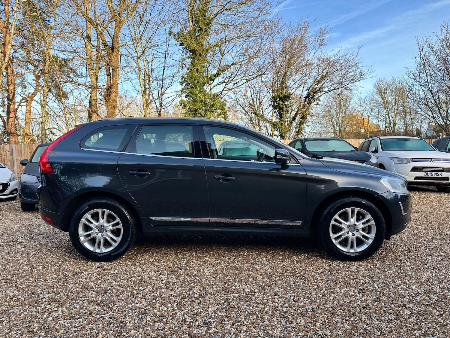 Used Volvo XC60 2014 for sale - 77074940: Photo 3