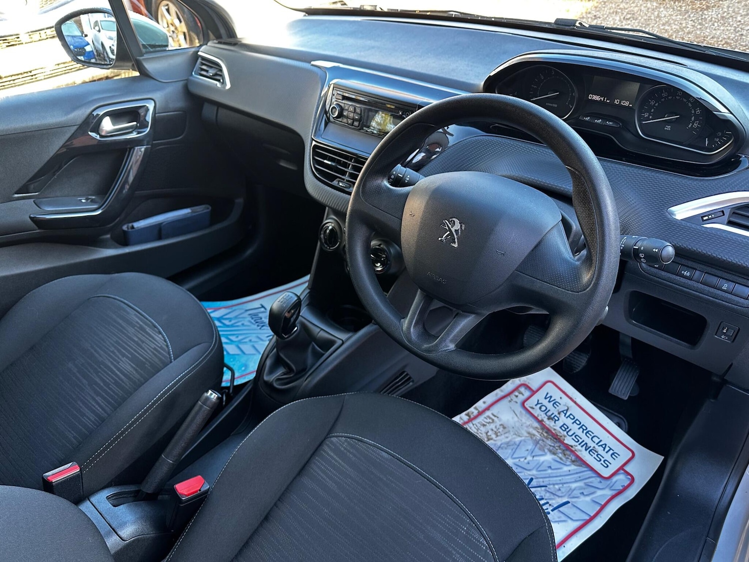 Used Peugeot 208 2015 for sale - 77203377: Photo 11