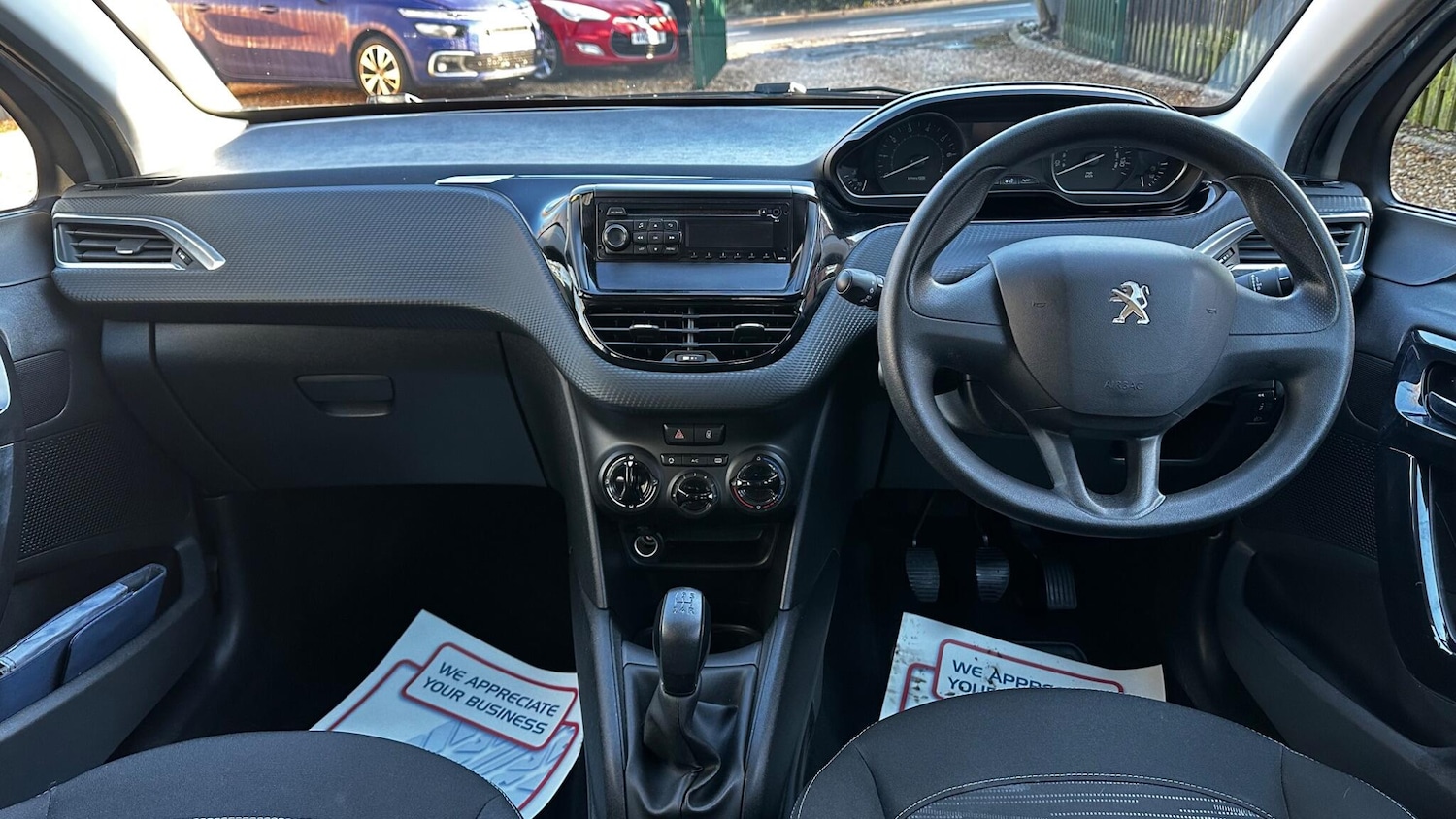 Used Peugeot 208 2015 for sale - 77203377: Photo 12