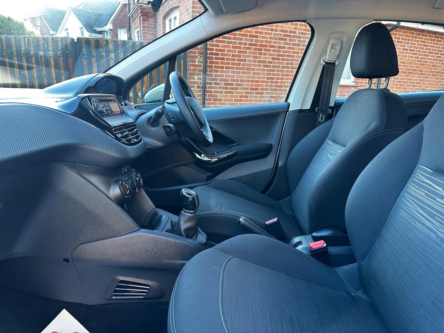 Used Peugeot 208 2015 for sale - 77203377: Photo 14