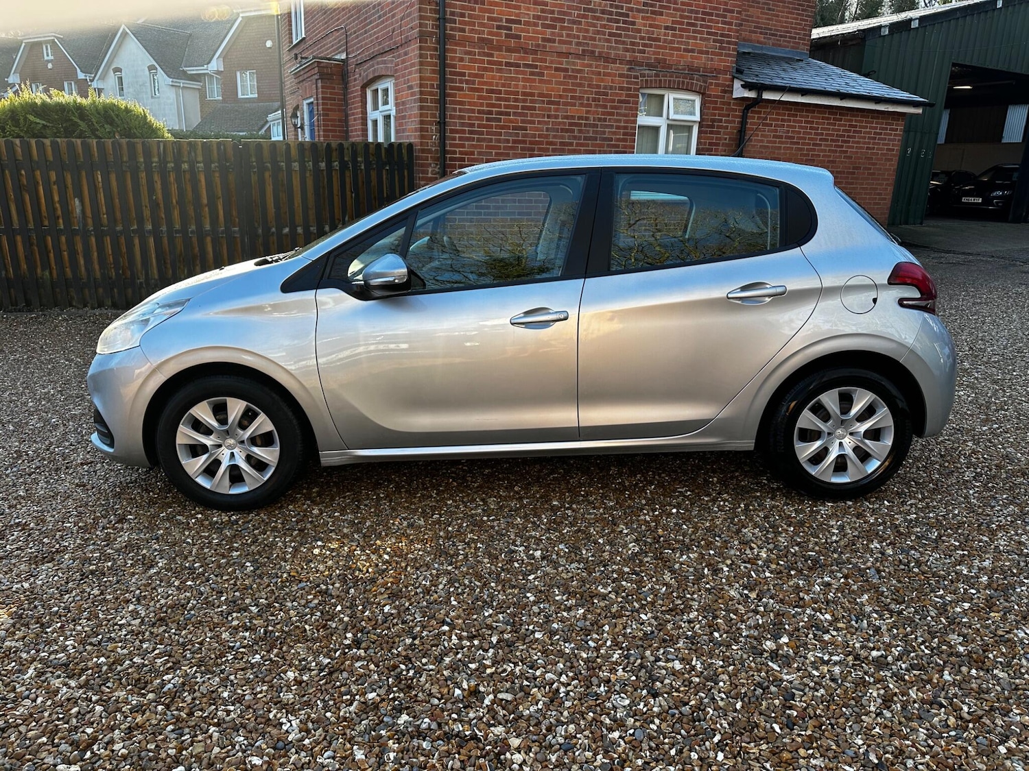 Used Peugeot 208 2015 for sale - 77203377: Photo 7