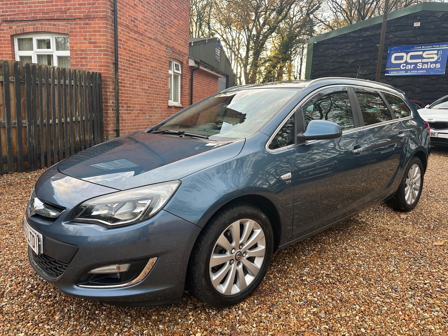 Used Vauxhall Astra 2013 for sale - 76823507: Photo 3