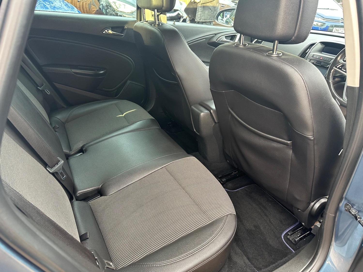 Used Vauxhall Astra 2013 for sale - 76823507: Photo 8