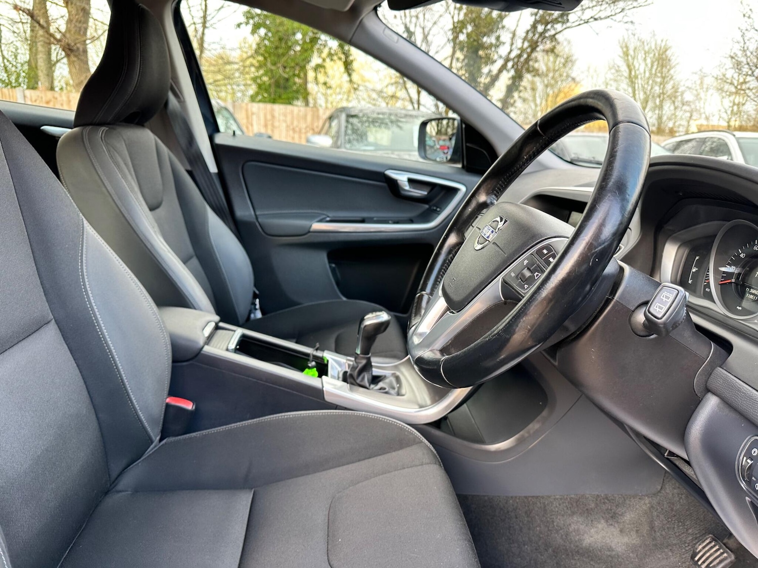 Used Volvo XC60 2014 for sale - 77081624: Photo 10