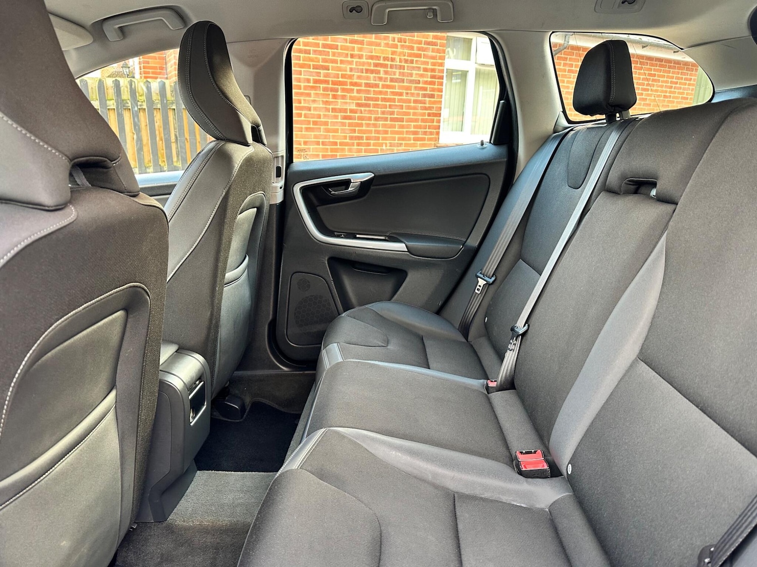 Used Volvo XC60 2014 for sale - 77081624: Photo 16