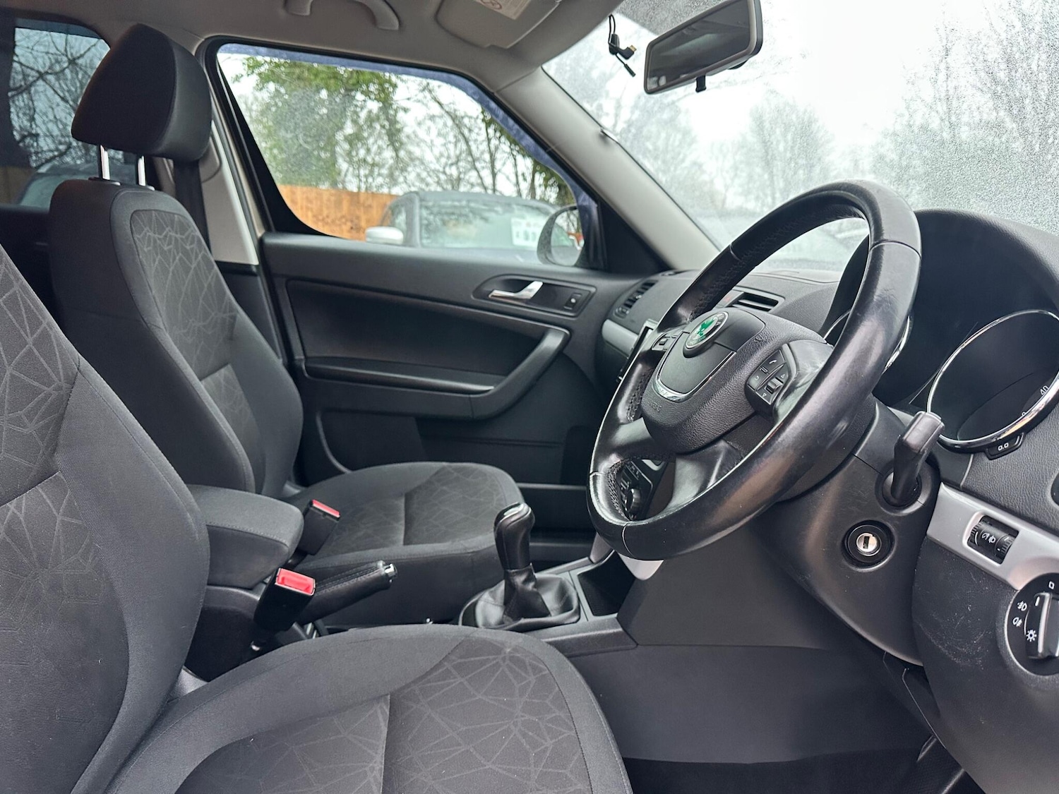 Used Skoda Yeti 2012 for sale - 76990880: Photo 10