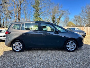 Used Vauxhall Zafira Tourer 2015 for sale - 77957987: Photo