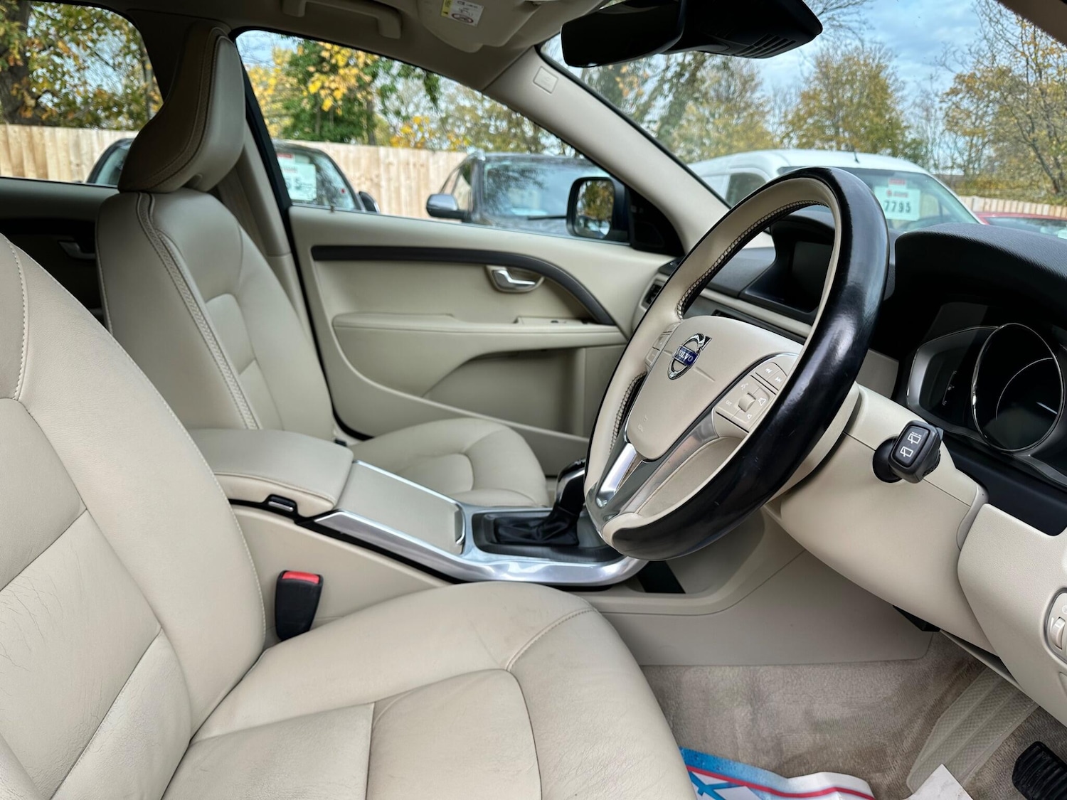 Used Volvo XC70 2014 for sale - 76976342: Photo 10