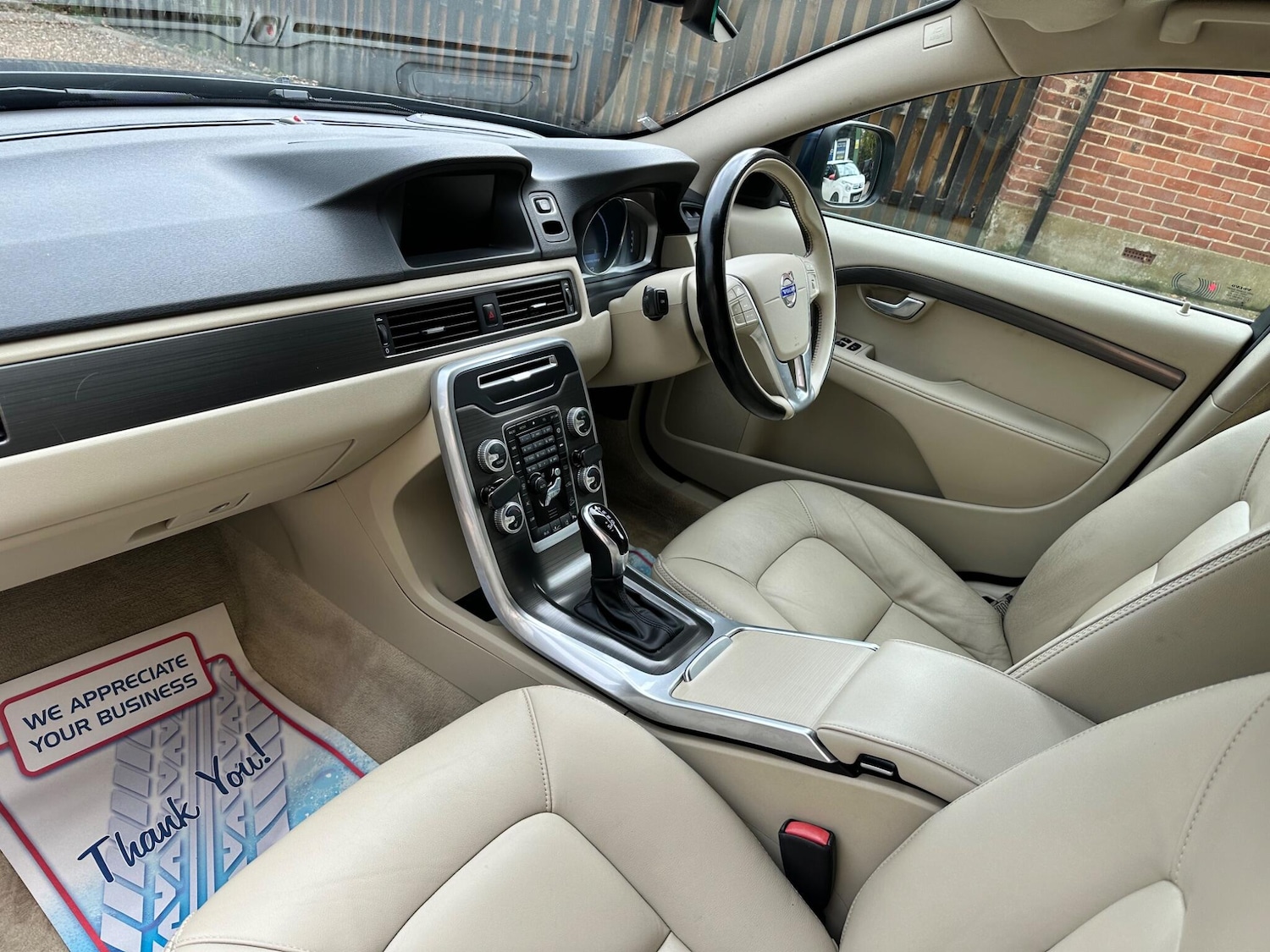 Used Volvo XC70 2014 for sale - 76976342: Photo 16