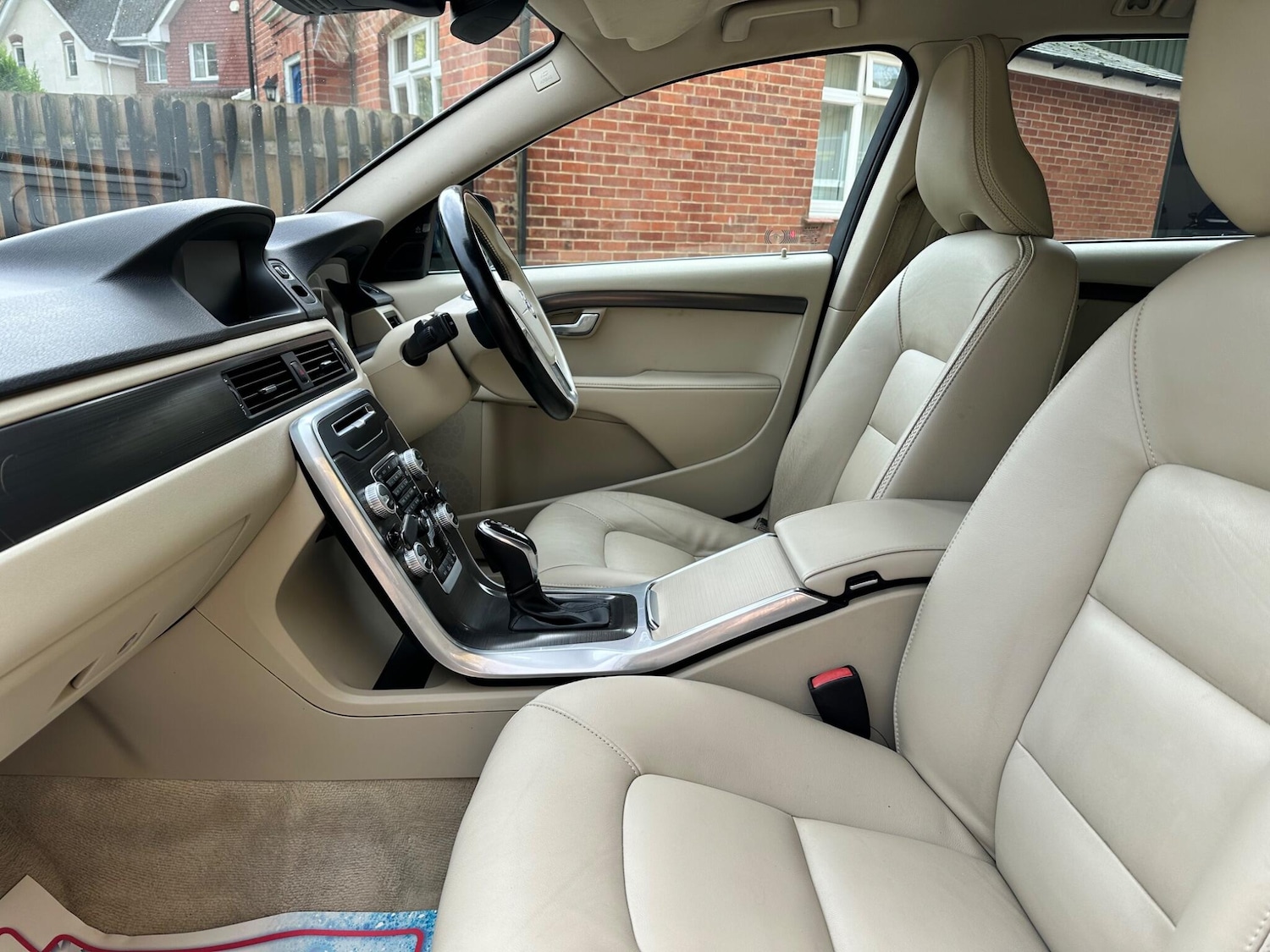 Used Volvo XC70 2014 for sale - 76976342: Photo 17