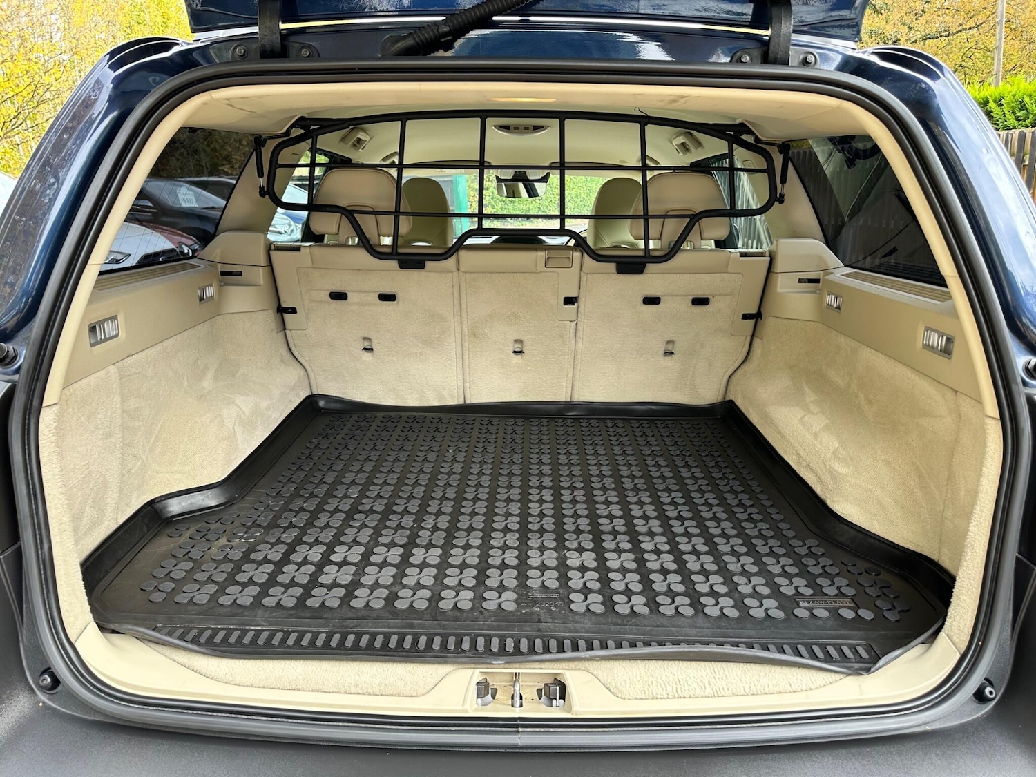 Used Volvo XC70 2014 for sale - 76976342: Photo 22