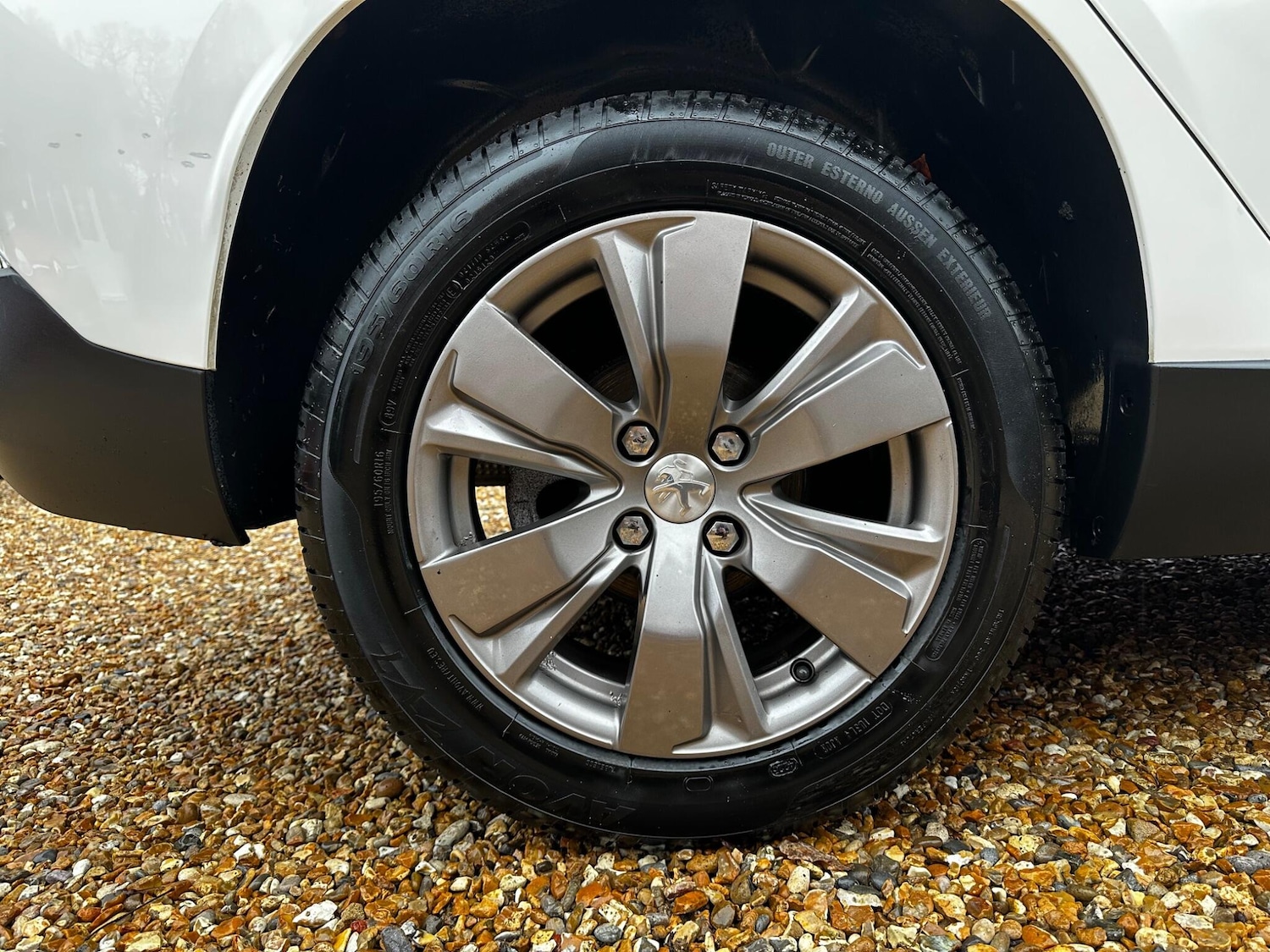 Used Peugeot 2008 2017 for sale - 77144396: Photo 20