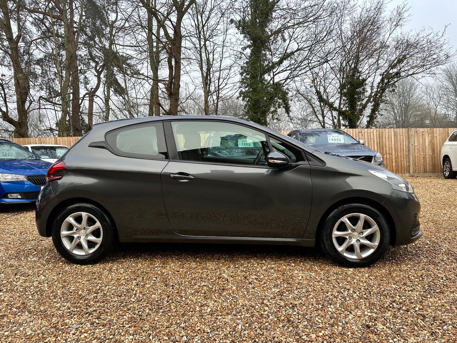 Used Peugeot 208 2015 for sale - 77081763: Photo 3