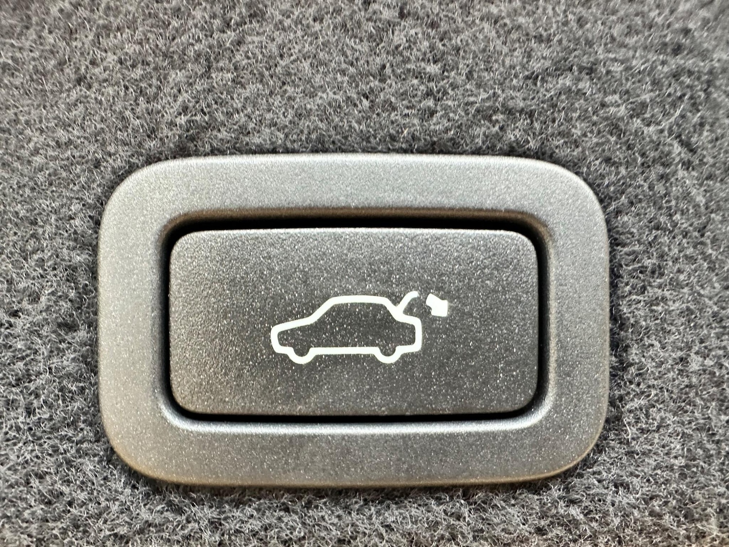 Used Volvo XC60 2017 for sale - 76727115: Photo 20