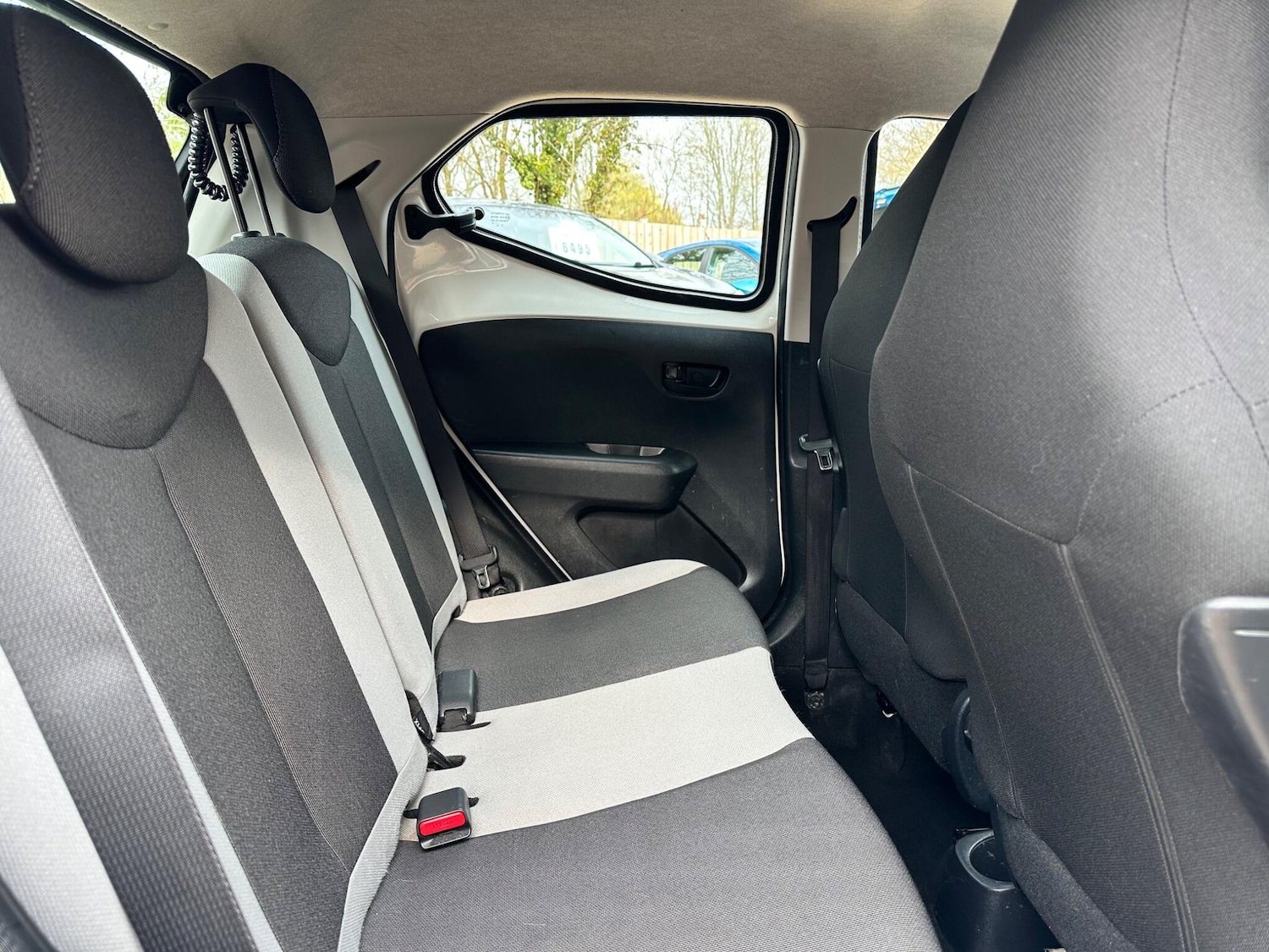 Used Toyota AYGO 2015 for sale - 77737969: Photo 15