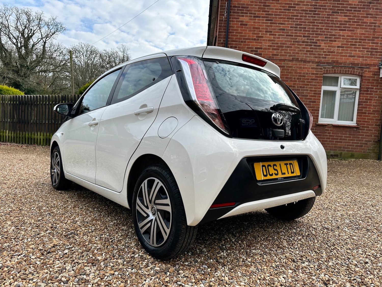 Used Toyota AYGO 2015 for sale - 77737969: Photo 6