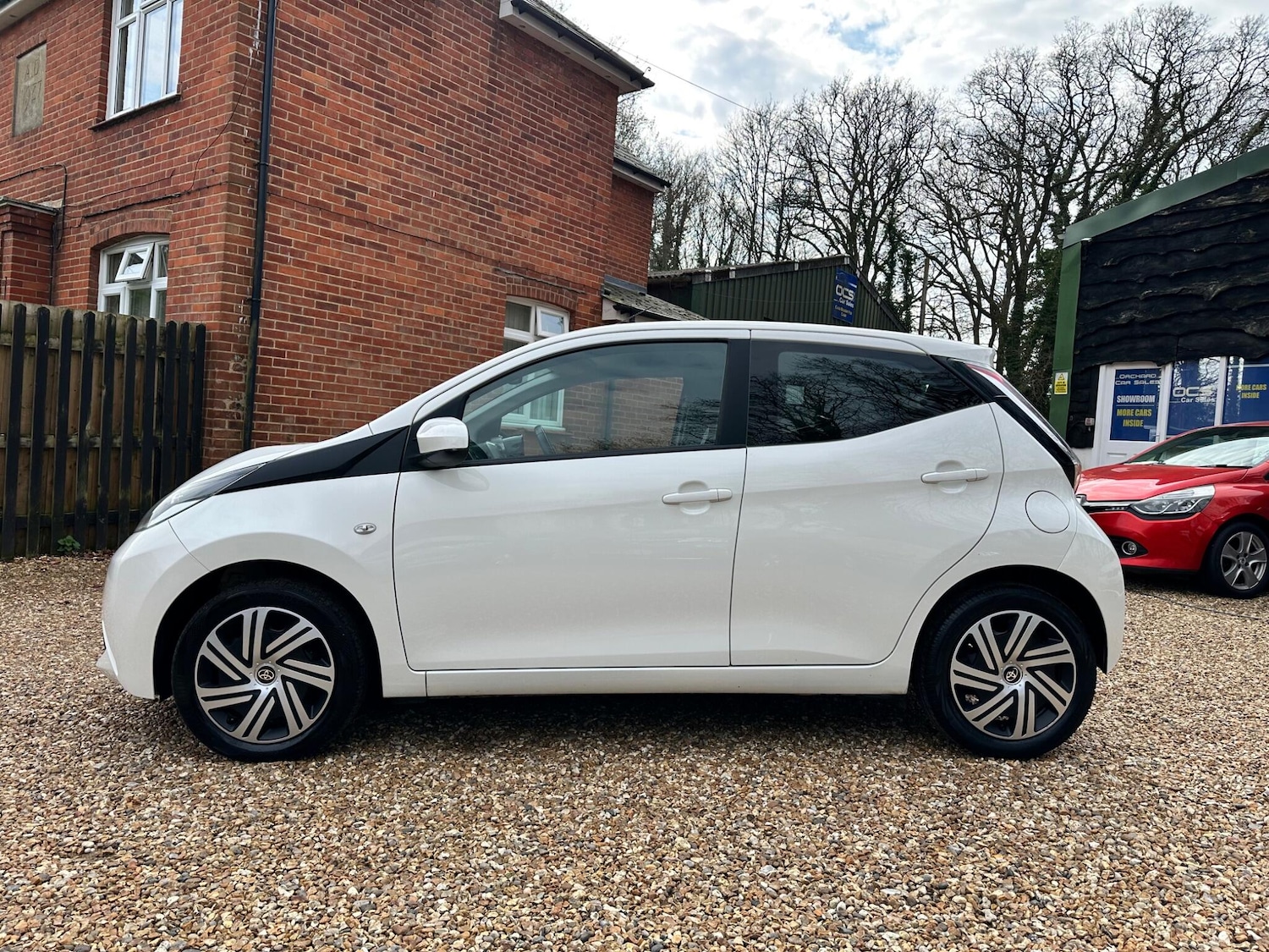 Used Toyota AYGO 2015 for sale - 77737969: Photo 7