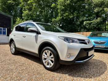2014 (64) - 2.2 D-4D Invincible 4WD Euro 5 5dr