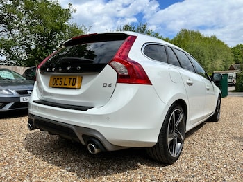 Used Volvo V60 2016 for sale - 78516944: Photo