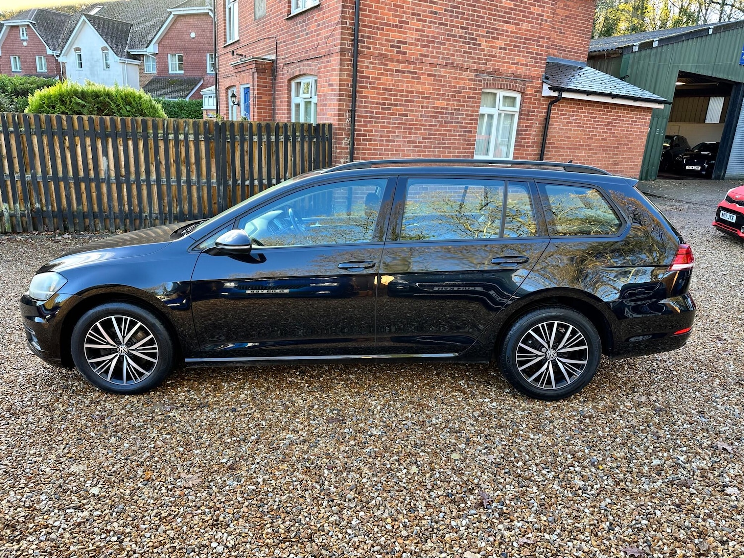 Used Volkswagen Golf 2017 for sale - 76765784: Photo 7