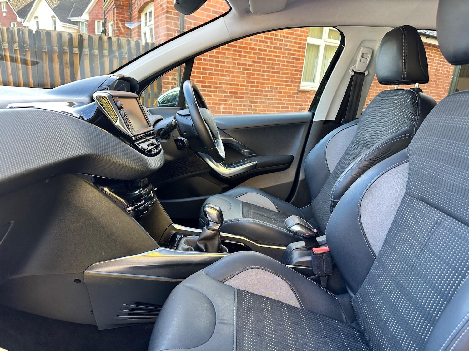 Used Peugeot 2008 2014 for sale - 76349862: Photo 15