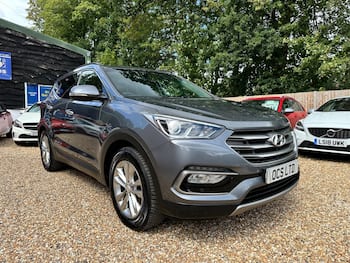 Used Hyundai Santa Fe 2017 for sale - 79452575: Photo