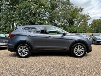 Used Hyundai Santa Fe 2017 for sale - 79452575: Photo