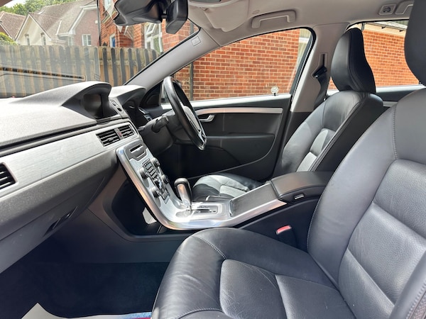 Used Volvo XC70 2012 for sale - 75040941: Photo 16