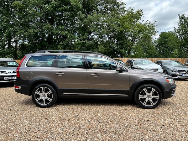 Used Volvo XC70 2012 for sale - 75040941: Photo 3