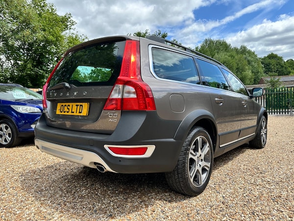 Used Volvo XC70 2012 for sale - 75040941: Photo 4