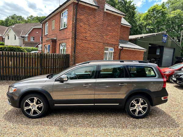 Used Volvo XC70 2012 for sale - 75040941: Photo 7