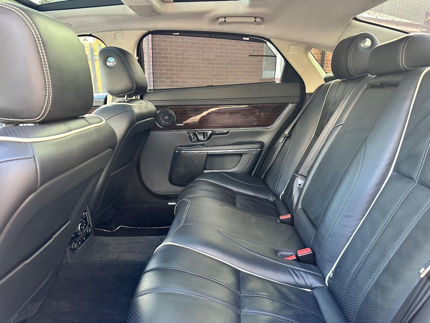 Used Jaguar XJ 2014 for sale - 76781018: Photo 22