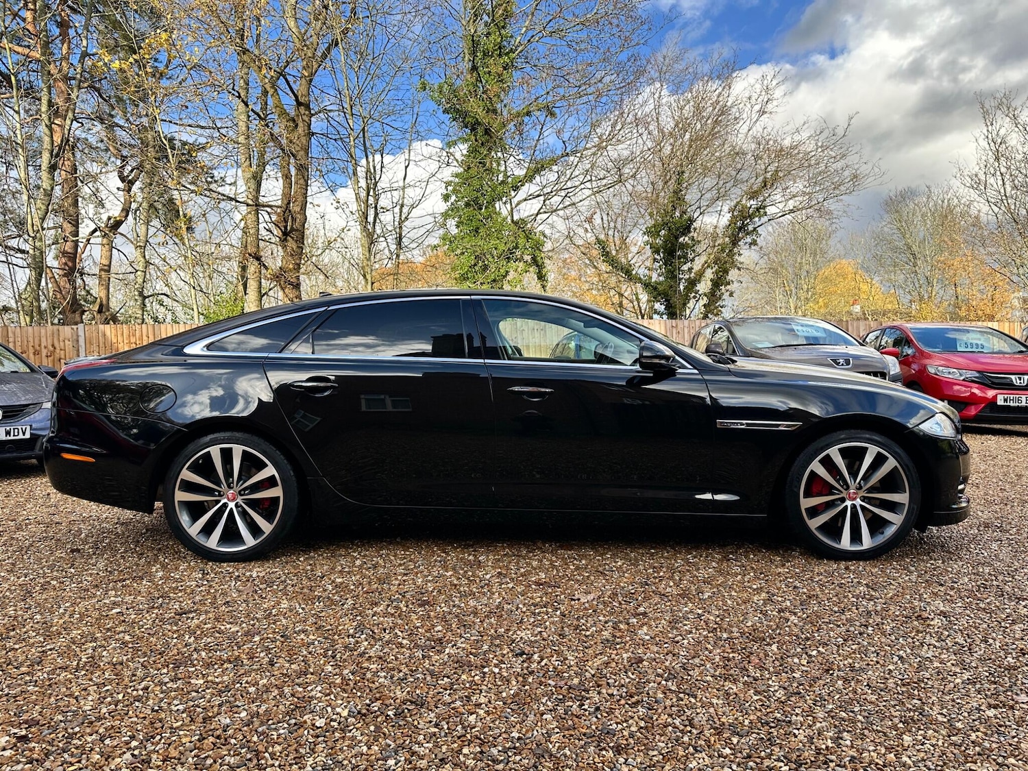 Used Jaguar XJ 2014 for sale - 76781018: Photo 3