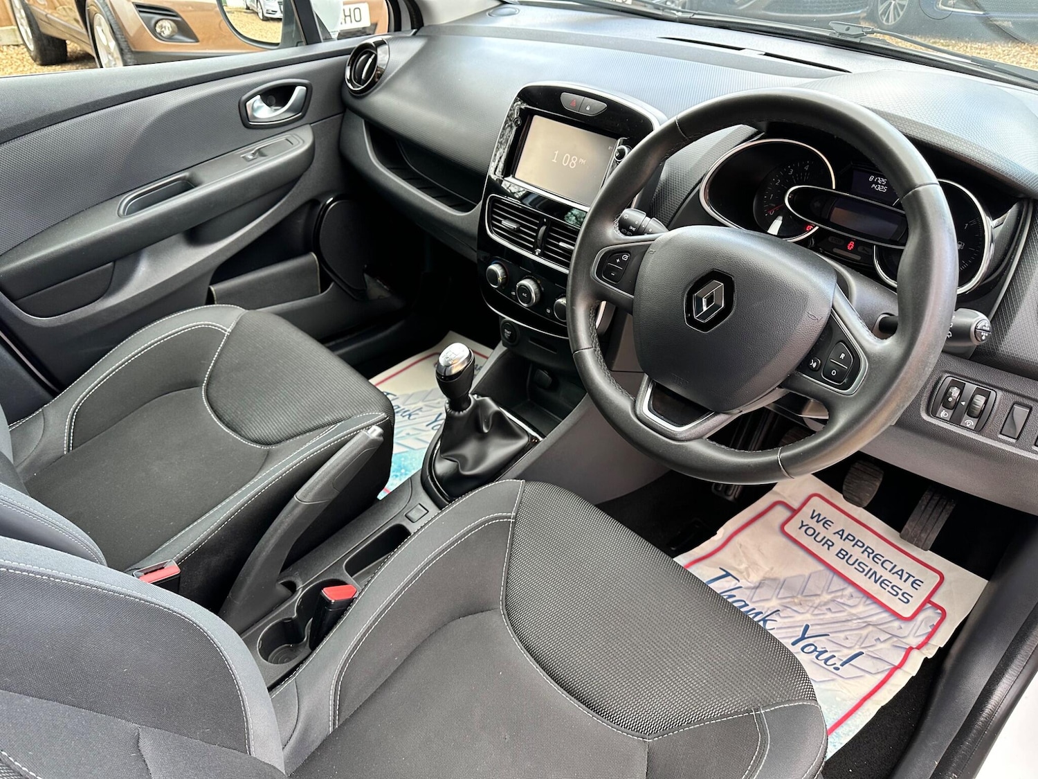 Used Renault Clio 2018 for sale - 78034736: Photo 11