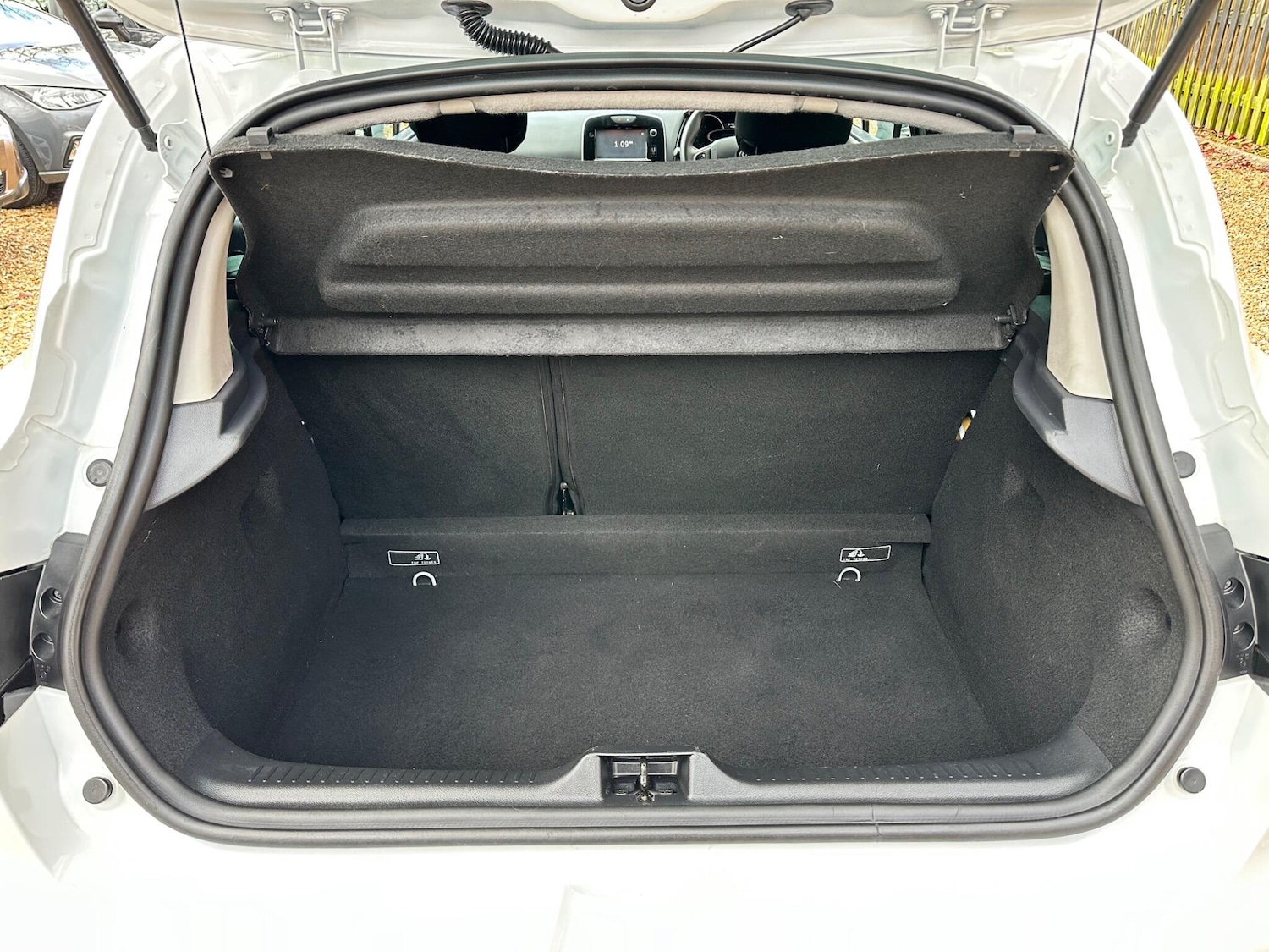 Used Renault Clio 2018 for sale - 78034736: Photo 19