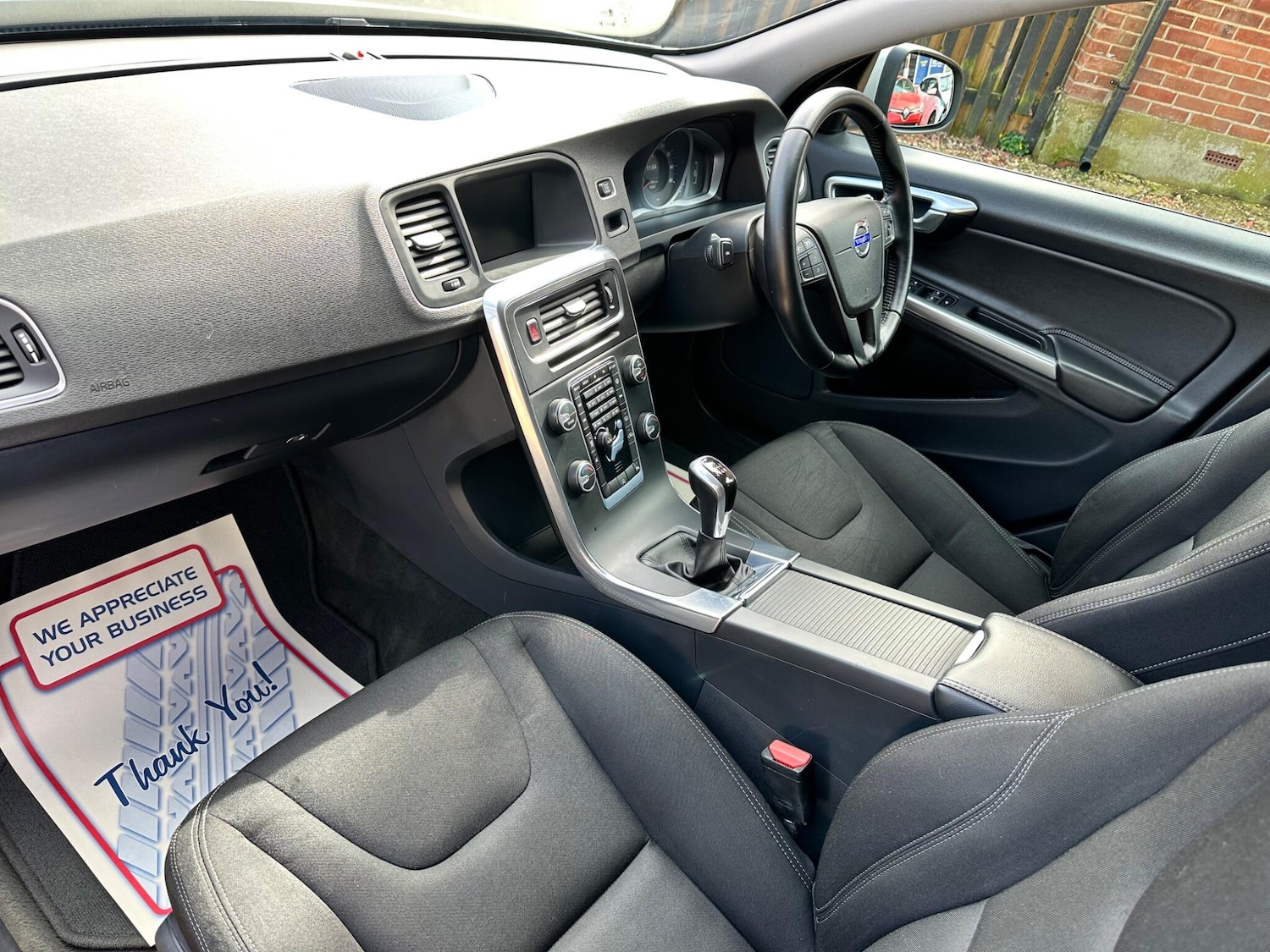 Used Volvo V60 2016 for sale - 77823668: Photo 14