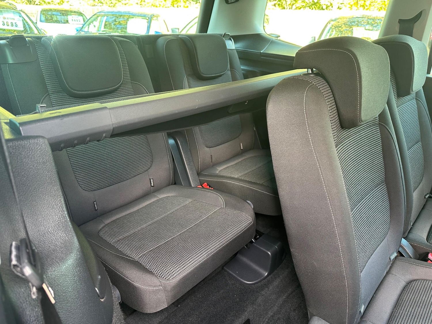 Used Volkswagen Sharan 2016 for sale - 76399031: Photo 9