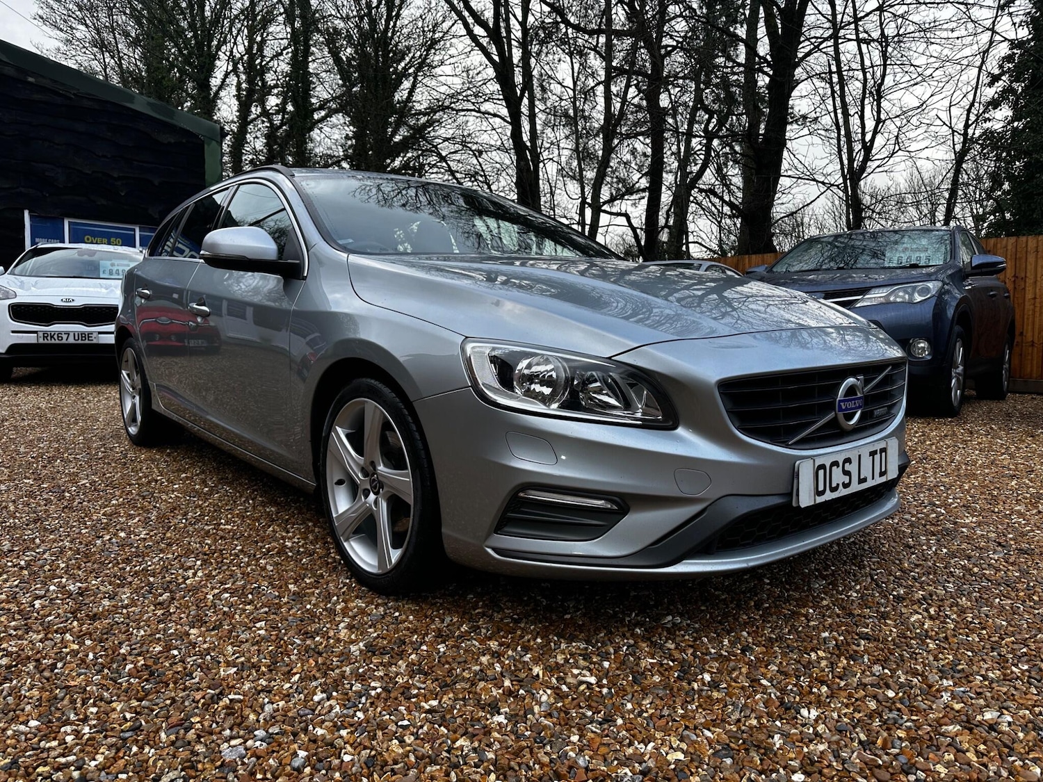 Used Volvo V60 2015 for sale - 77291623: Photo 2