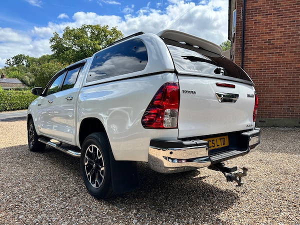 Used Toyota Hilux 2017 for sale - 75623217: Photo 6