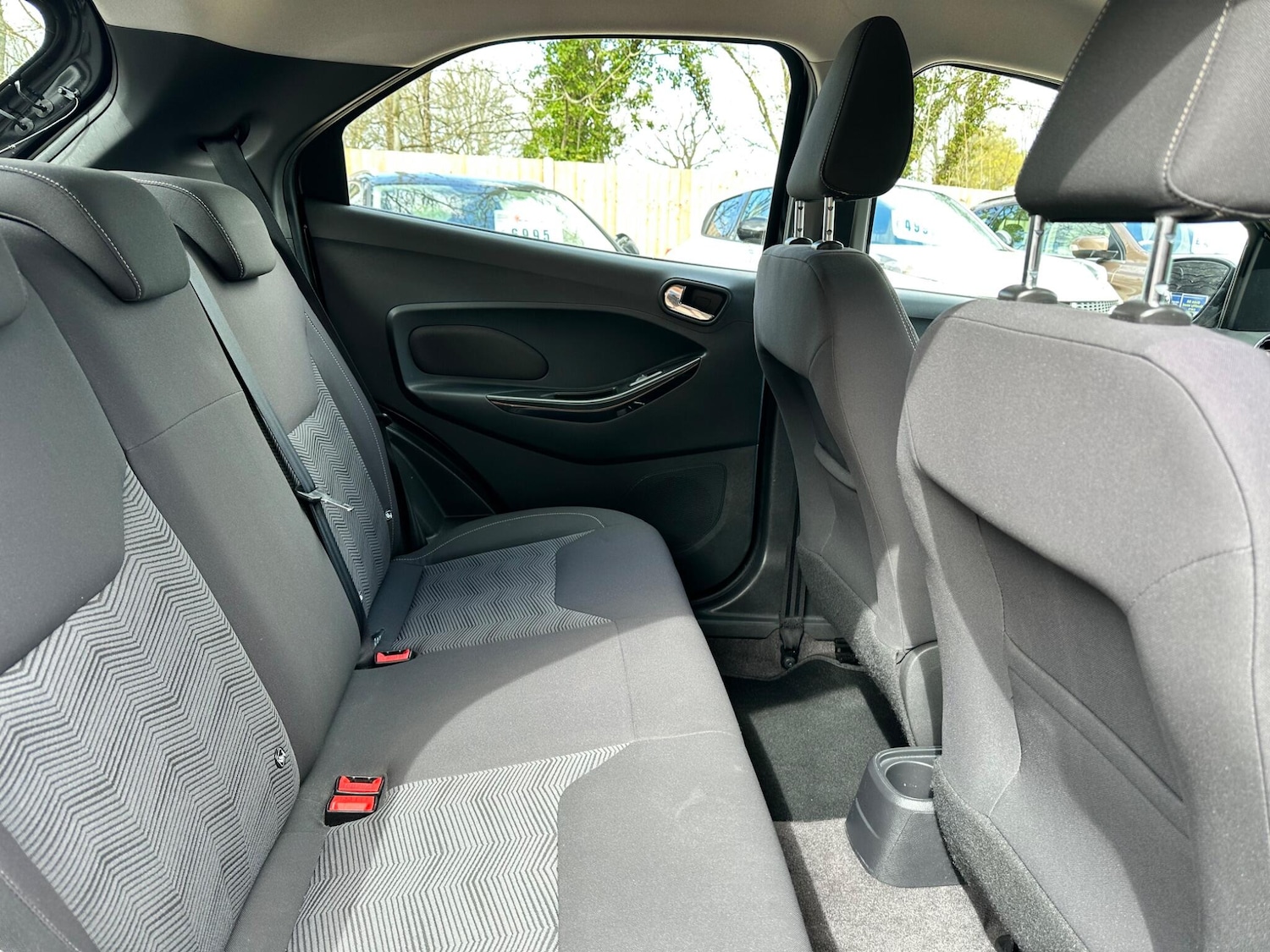 Used Ford Ka+ 2016 for sale - 78086333: Photo 16