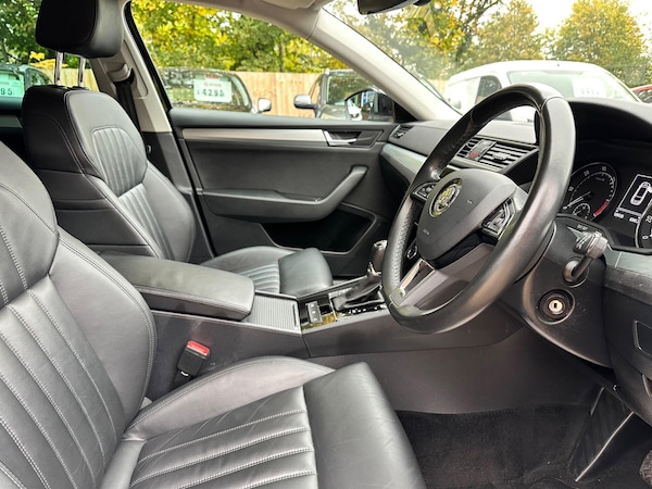 Used Skoda Superb 2018 for sale - 76269960: Photo 10