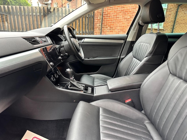 Used Skoda Superb 2018 for sale - 76269960: Photo 18