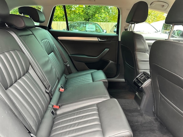 Used Skoda Superb 2018 for sale - 76269960: Photo 19