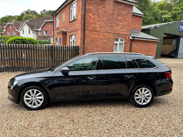Used Skoda Superb 2018 for sale - 76269960: Photo 7