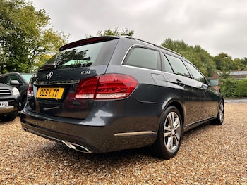 Used Mercedes-Benz E-Class 2013 for sale - 75991378: Photo