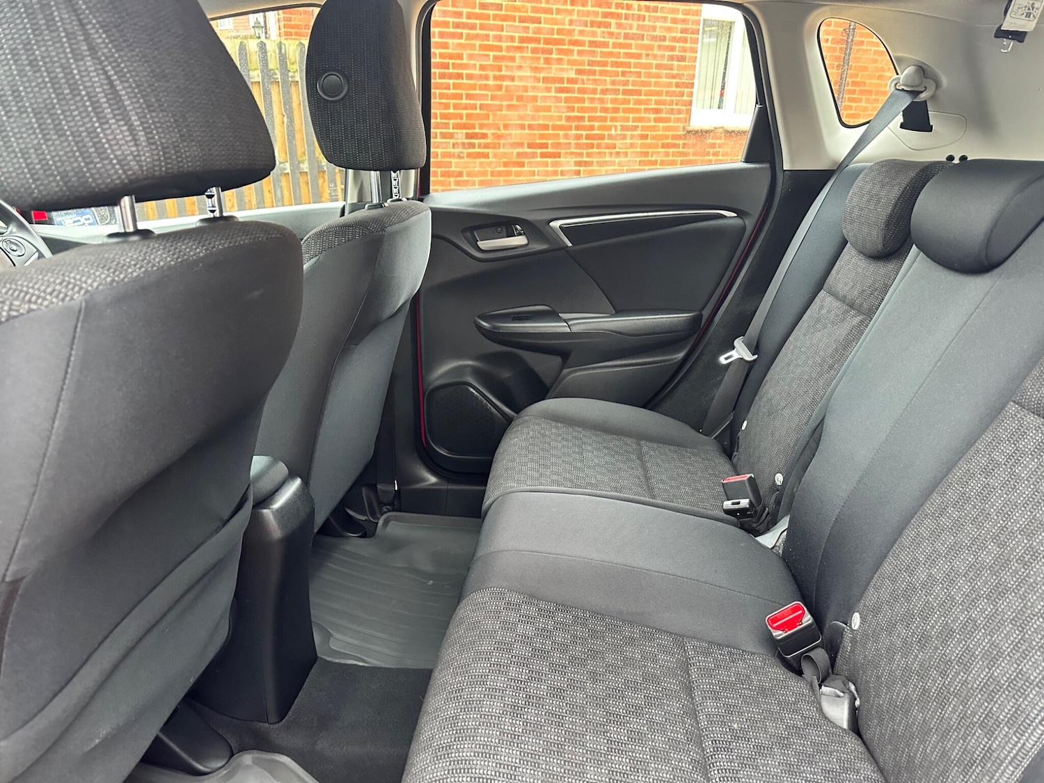 Used Honda Jazz 2016 for sale - 76990160: Photo 16