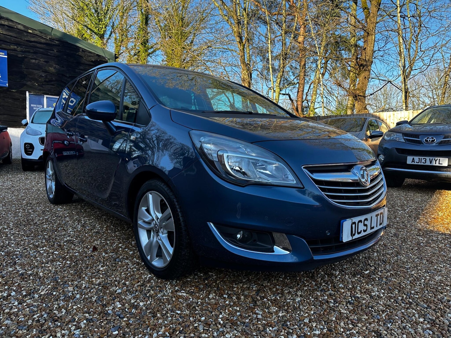 Used Vauxhall Meriva 2016 for sale - 77175288: Photo 2