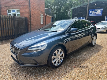 Used Volvo V40 2017 for sale - 78810385: Photo