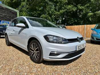 Used Volkswagen Golf 2017 for sale - 74848709: Photo