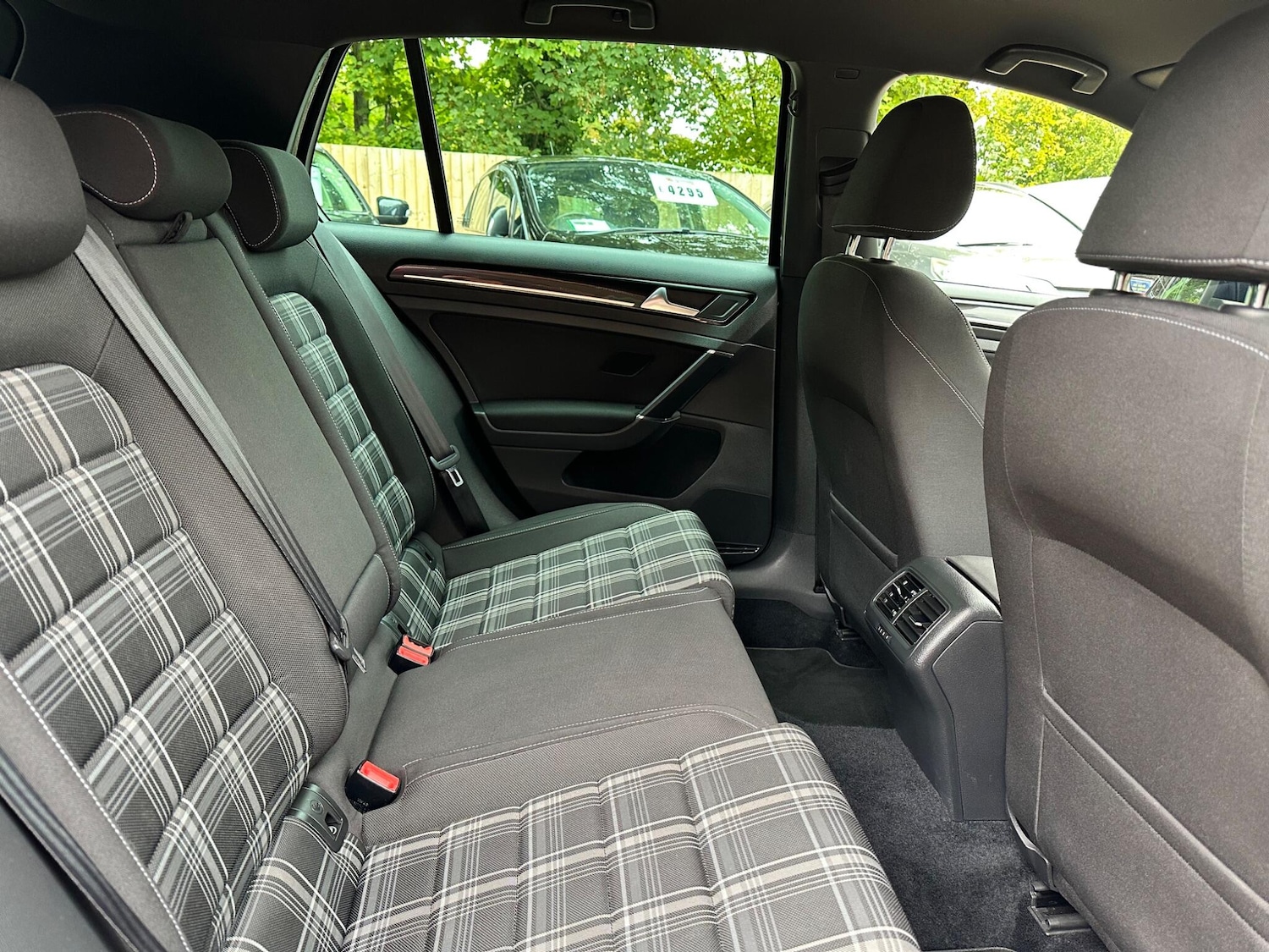 Used Volkswagen Golf 2014 for sale - 76397982: Photo 17